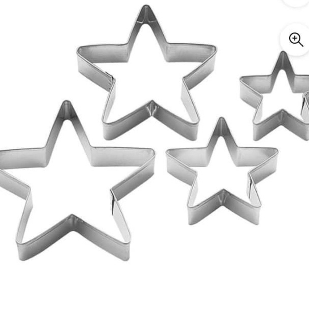 New Wilton 4pc Nesting Star Biscuit cookie Cutter set